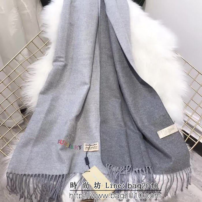 BURBERRY巴寶莉 2018新款 雙色雙面彩色刺繡羊絨圍巾 LLWJ6271